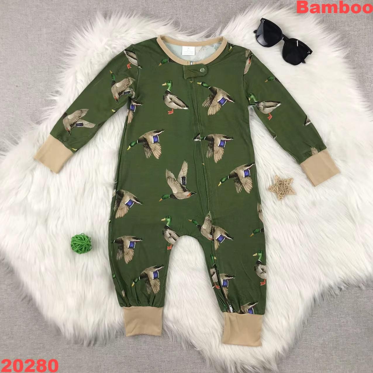 Bamboo Fiber Black & White Cow - огляд і ціна Bamboo Bodysuit Baby